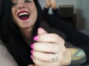 南歐白嫩肉體女孩給手交